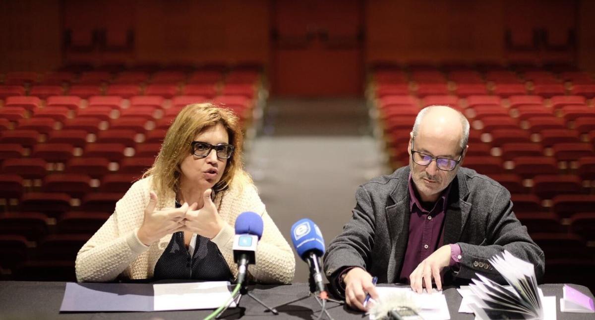 L'alcaldessa Marta Felip i Josep Torner, durant la presentació de la temporada.