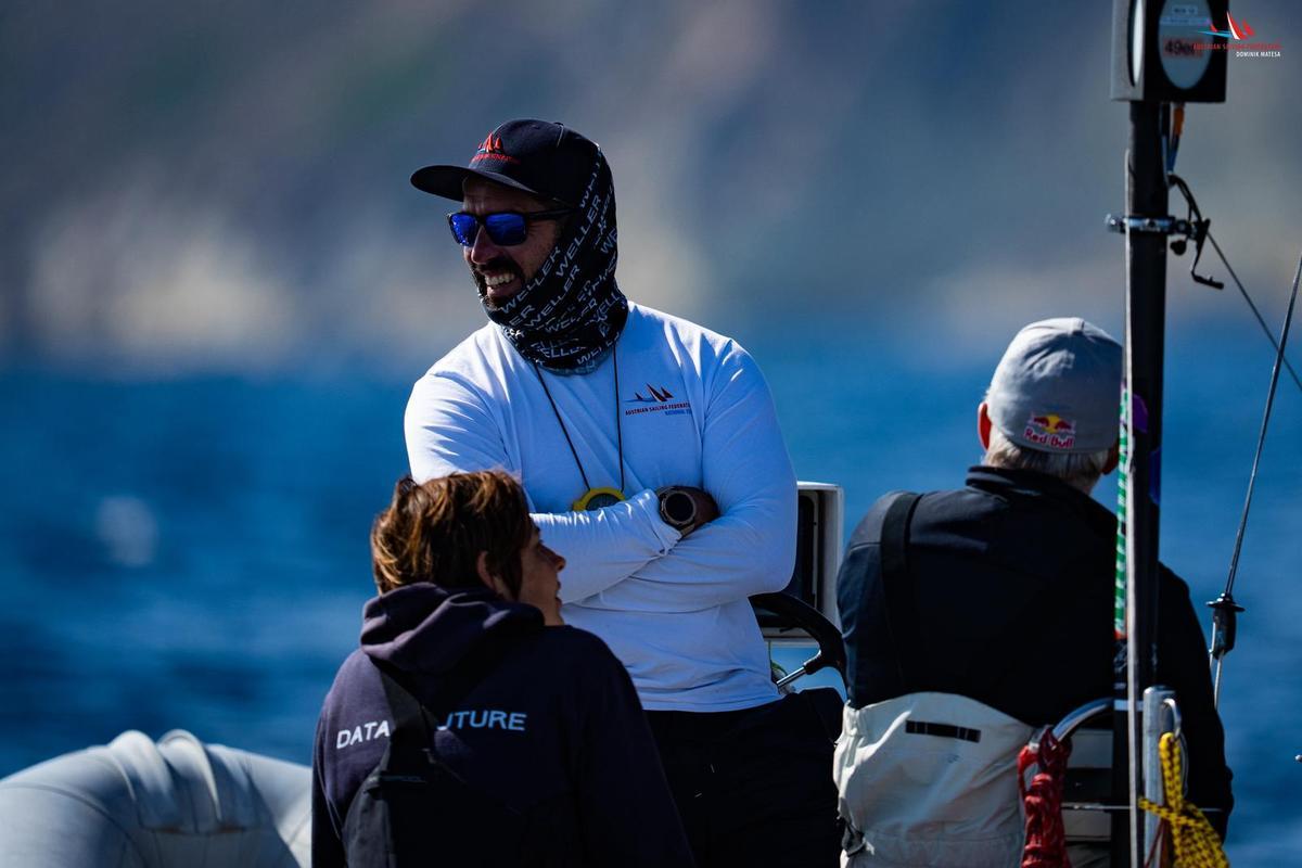 Federico Alonso Tellechea, en un barco de la federación austriaca de vela.