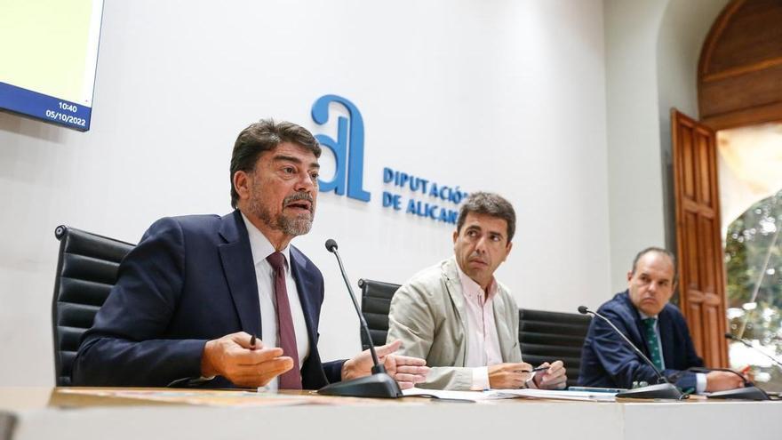 Los funcionarios de Alicante &quot;puentean&quot; a Barcala: piden una reunión con Mazón para lograr la subida salarial prometida en 2019