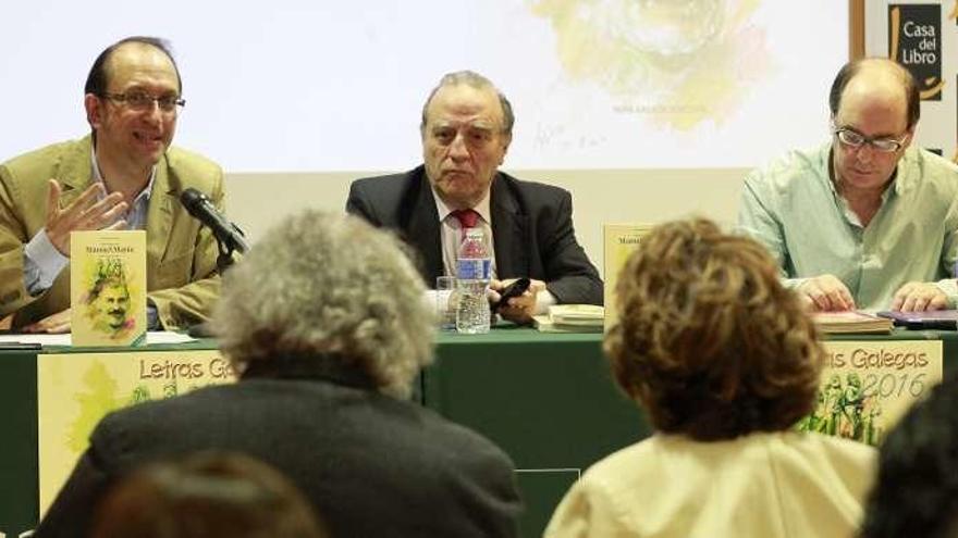 Un momento de la presentación del libro. // José Lores