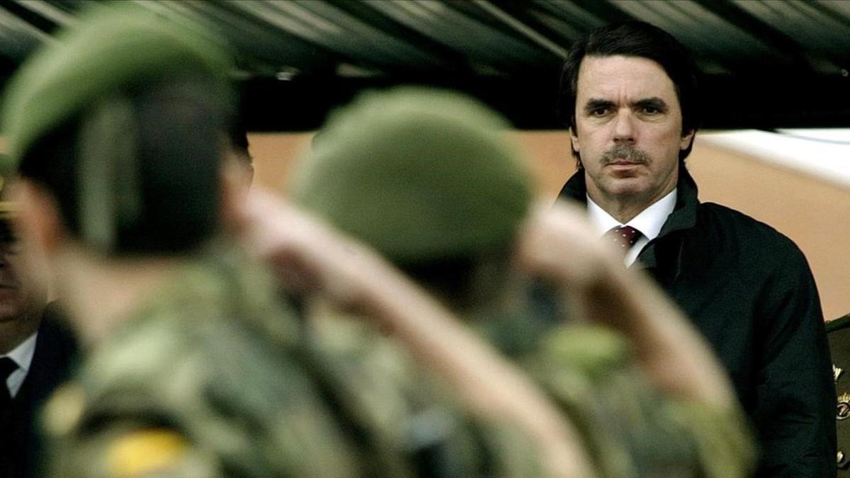 Aznar agradece a las Fuerzas Armadas el servicio en Perejil