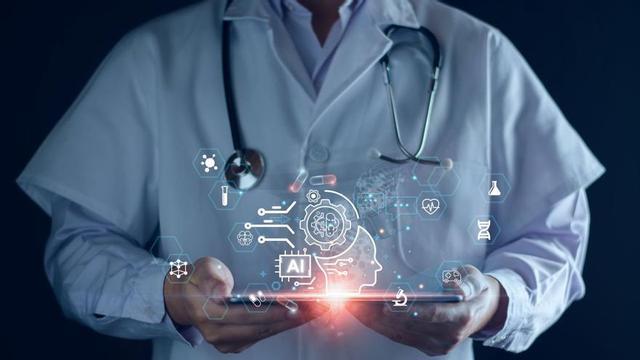 OpenAI està apostant per desplegar les seves solucions en l’entorn sanitari. | EL PERIÓDICO