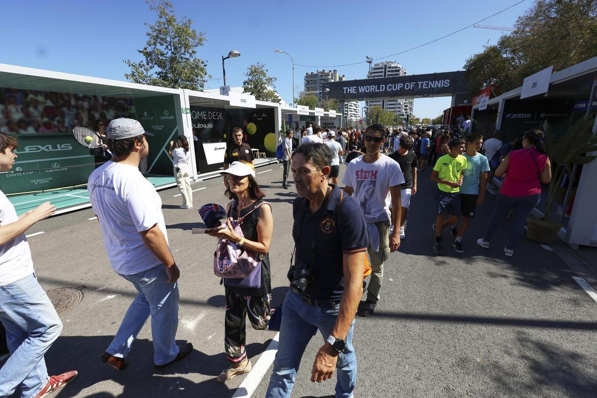 Empieza el espectaculo de la Davis