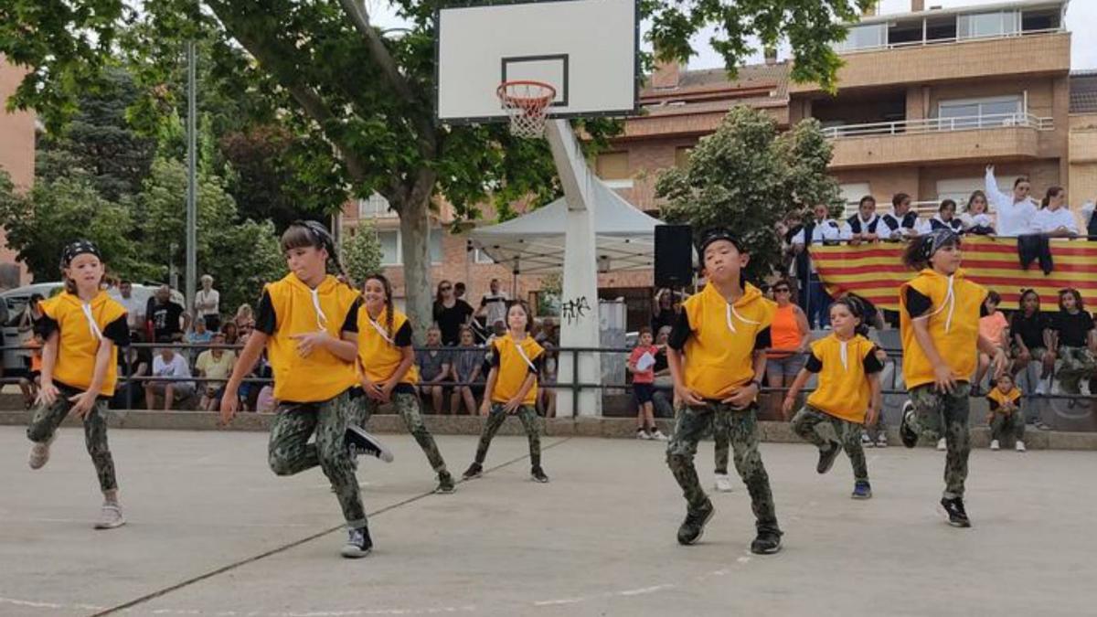 Exhibició de dansa   | AV VALLDAURA