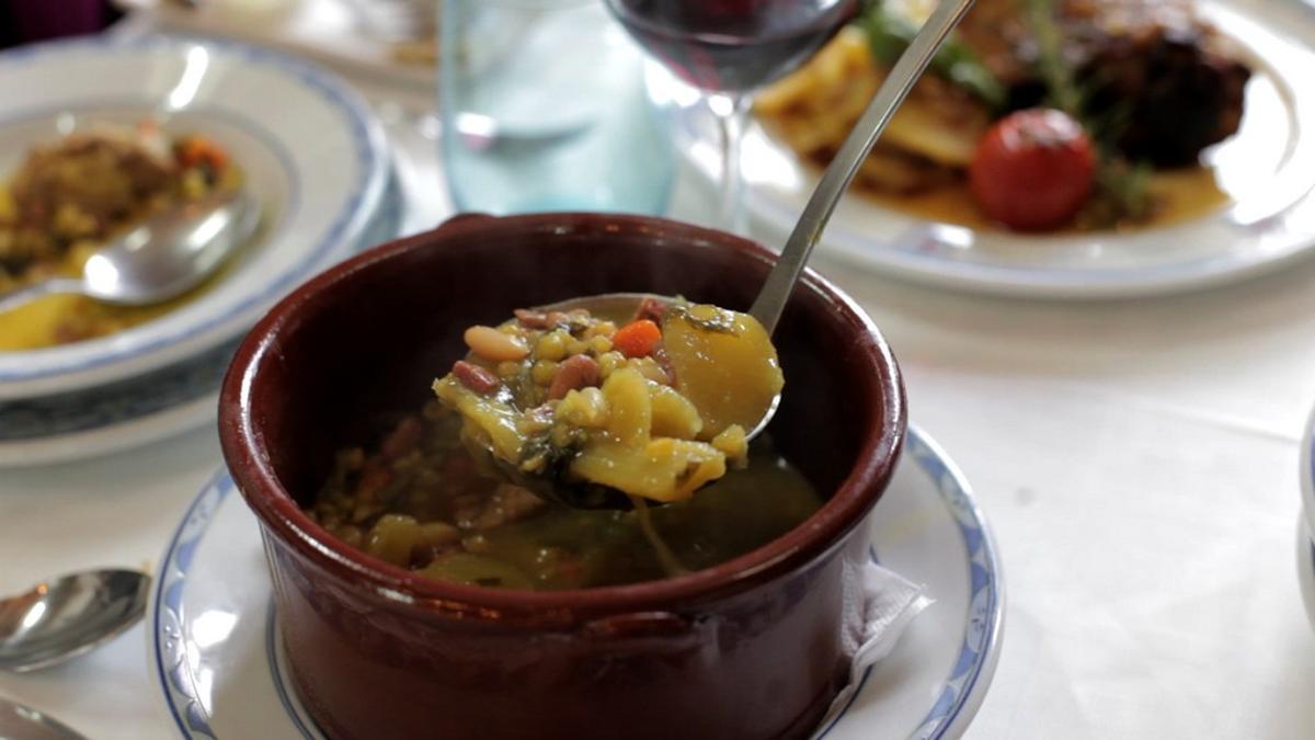 L’Olleta de Blat se elabora con trigo, legumbres, embutidos y verduras.