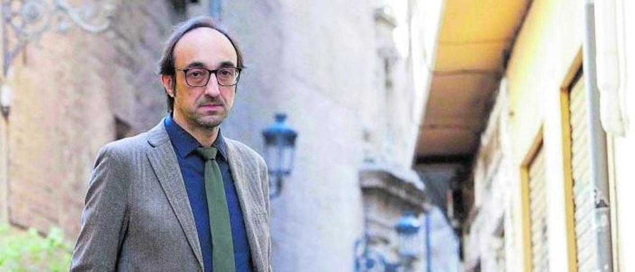 El autor de
‘El libro de todos
los amores’. |
M.Á.MONTESINOS
