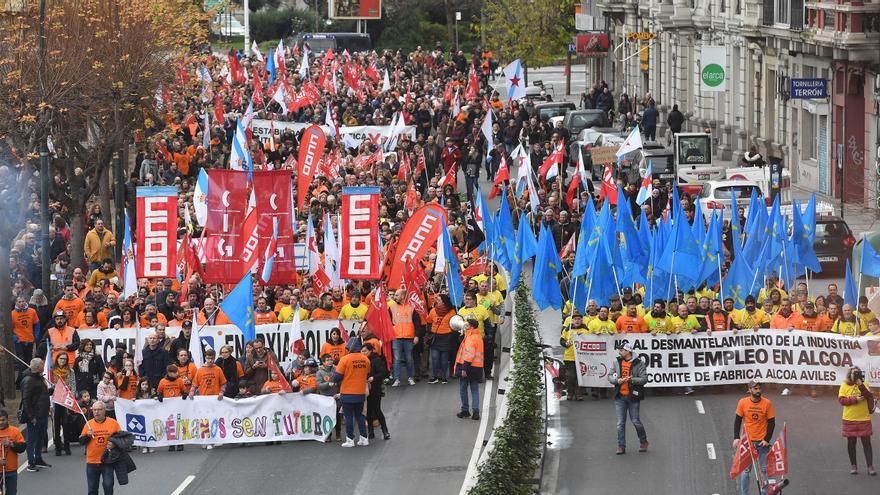 Alcoa insiste en parar las cubas de su fábrica de Lugo y la negociación queda a la espera de referéndum