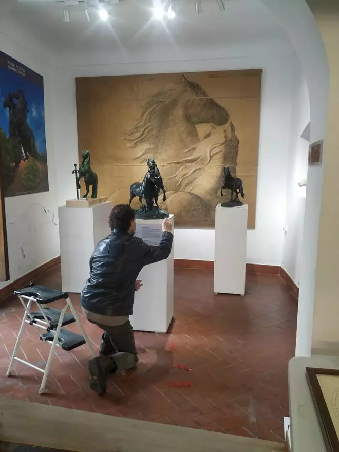El Museo Escultor Navarro Santafé de Villena se renueva a los 55 años de inaugurarse el Oso y el Madroño