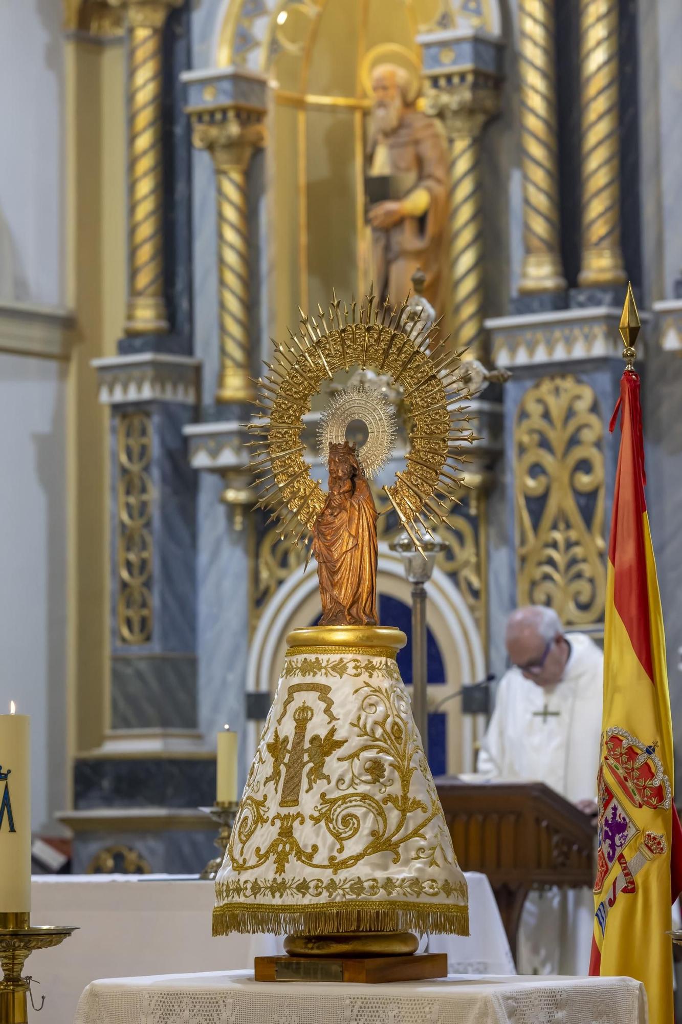 Misa en honor a la patrona la Virgen del Pilar y acto castrense por la Fiesta Nacional de la Guardia Civil de Torrevieja