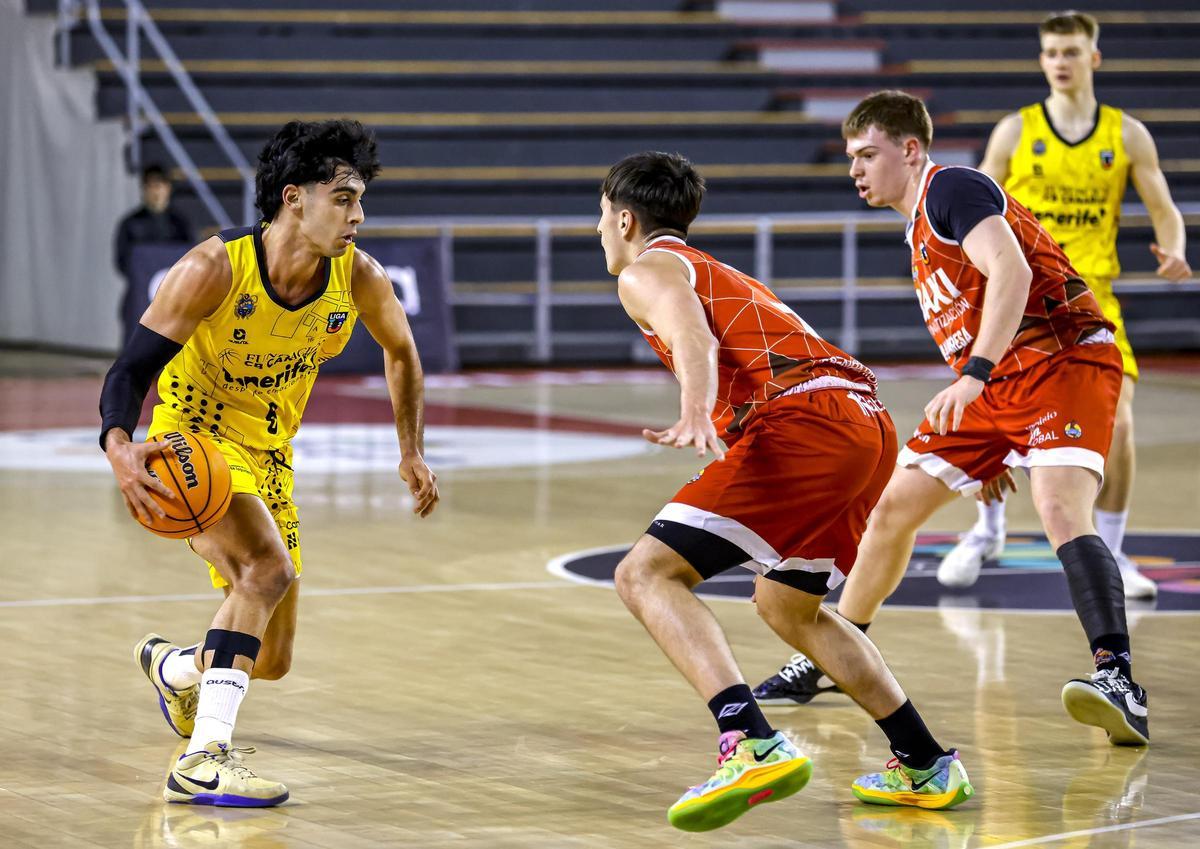 Xabier López atacant Gerard Fernández