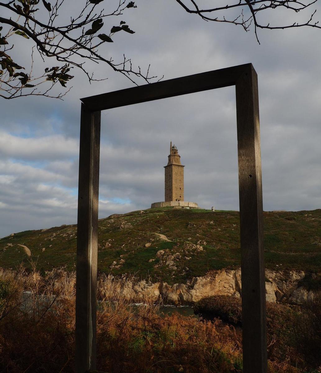 A Coruña con vistas a la torre de hercules