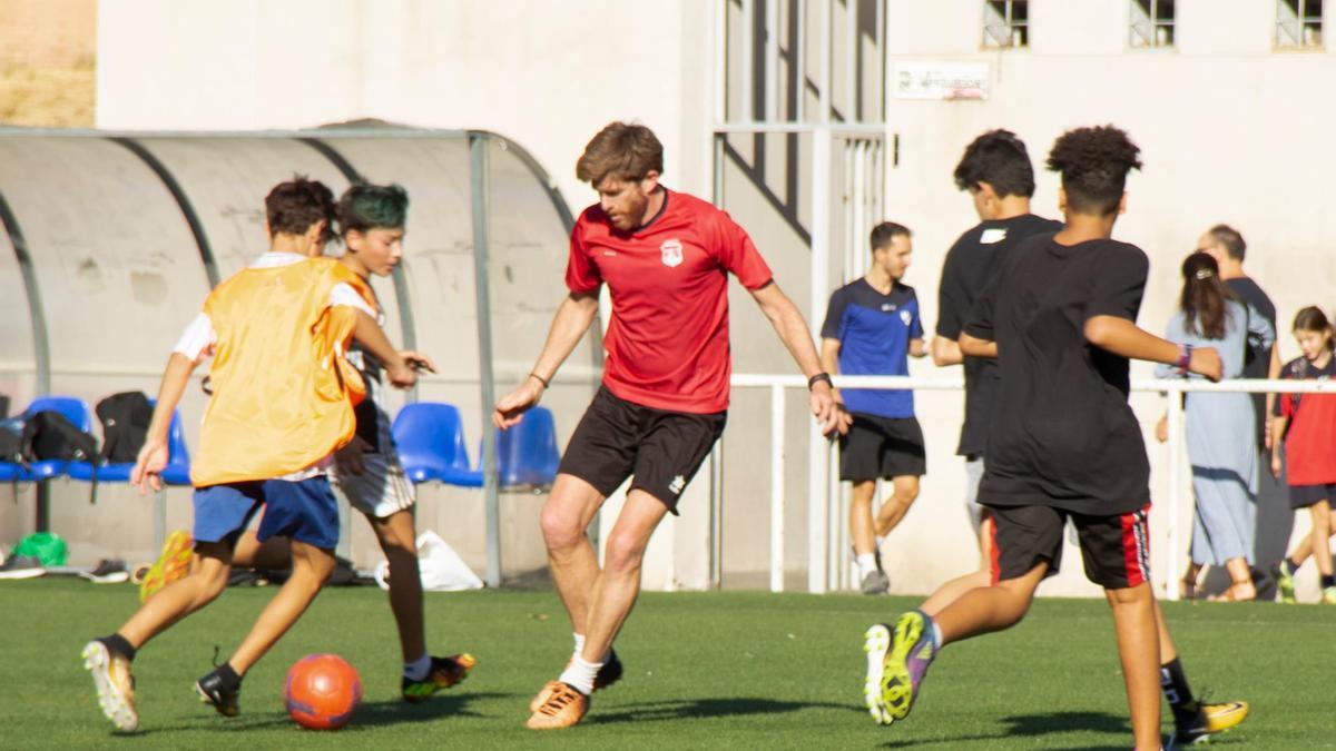 El castellonense Arrufat, impulsor de la iniciativa, durante un entrenamiento.