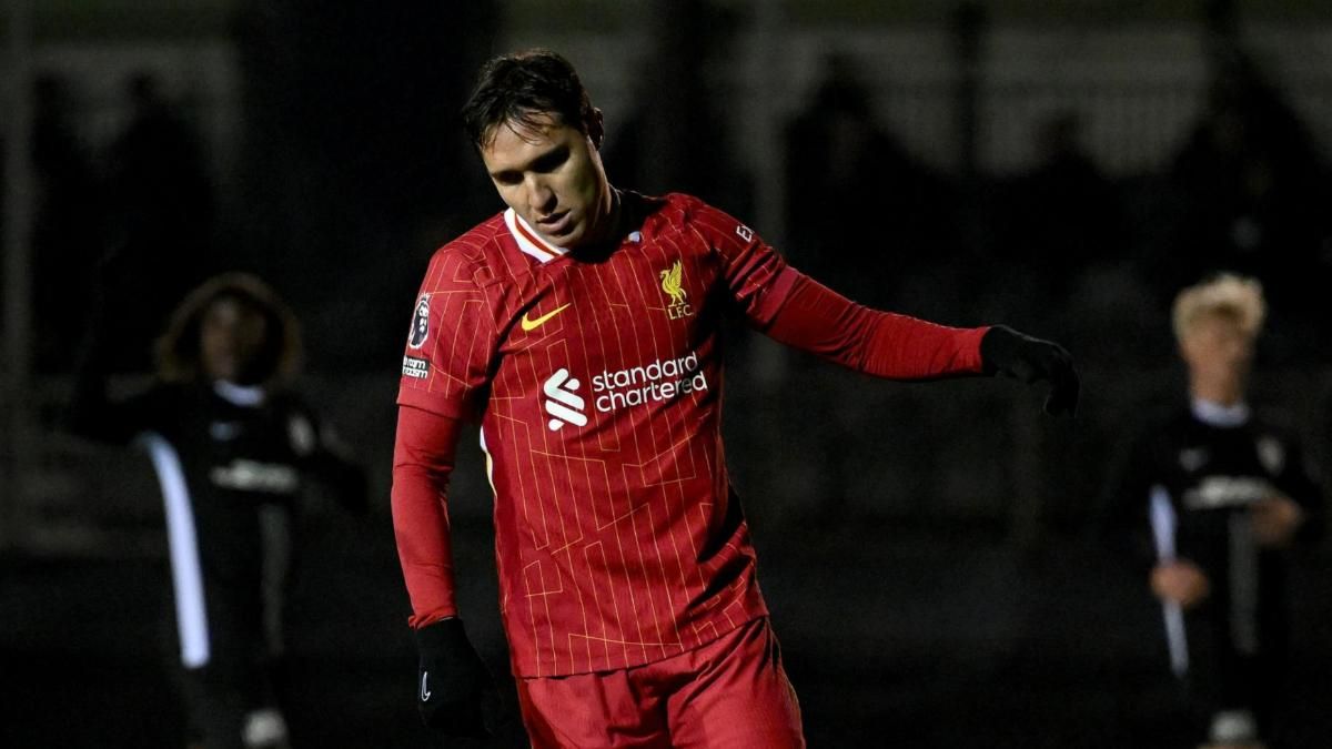 Chiesa, con el filial del Liverpool