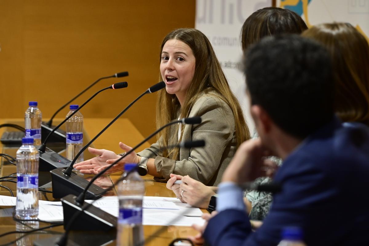 Galería | Debate sobre periodismo deportivo en la UJI
