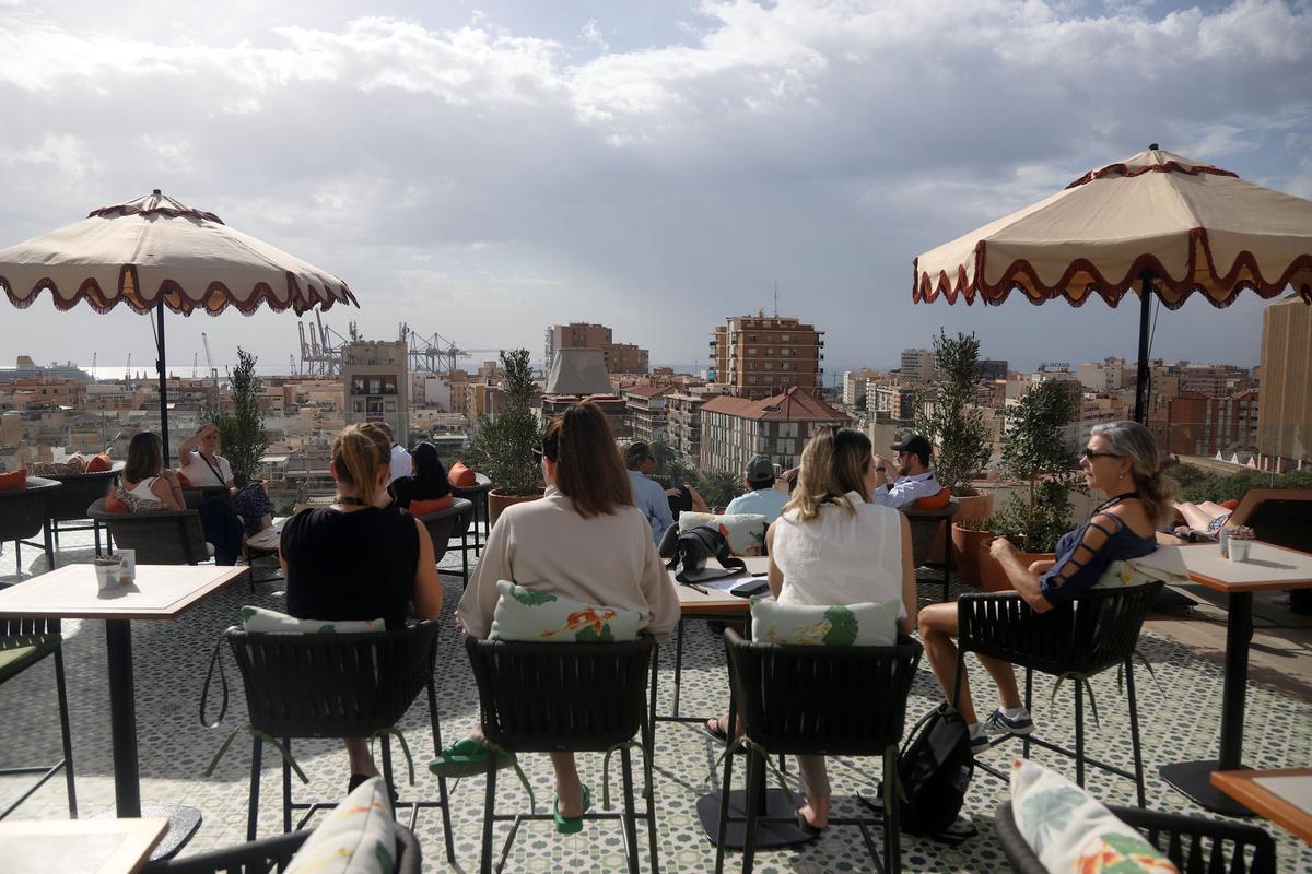 El hotel H10 Croma, el hotel de Moneo, en imágenes
