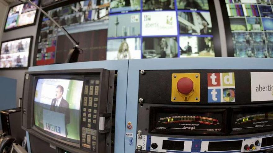 Atresmedia, Mediaset y 13TV se llevan tres nuevos canales de TDT
