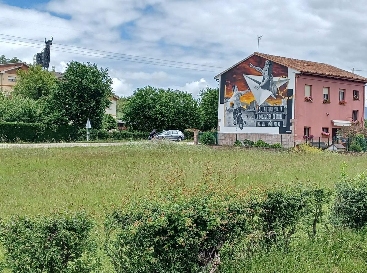 "El vuelo", de Setydoart, en El Berrón.