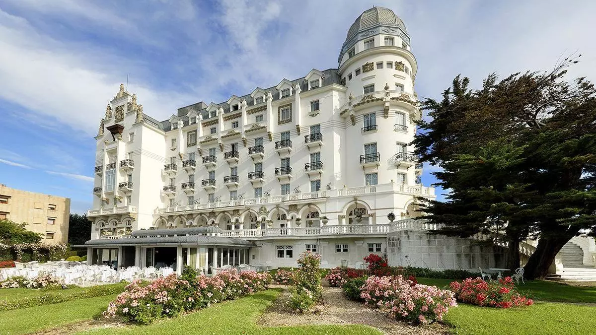 Eurostars Hotel Real: un faro de elegancia sobre la bahía de Santander