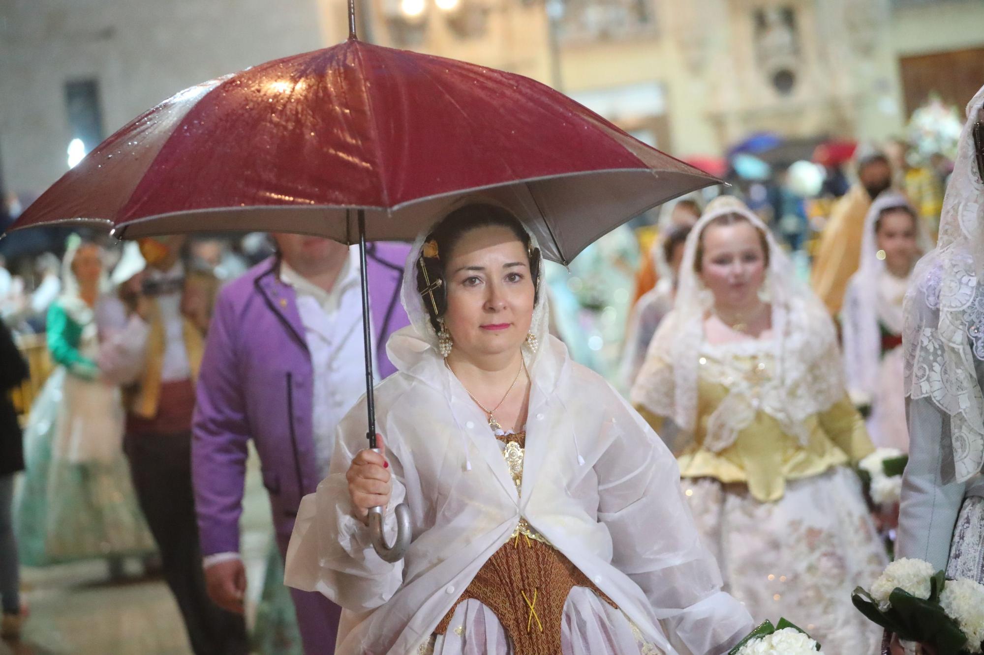 Búscate en el primer día de ofrenda por la calle de la Paz (entre las 19:00 a las 20:00 horas)