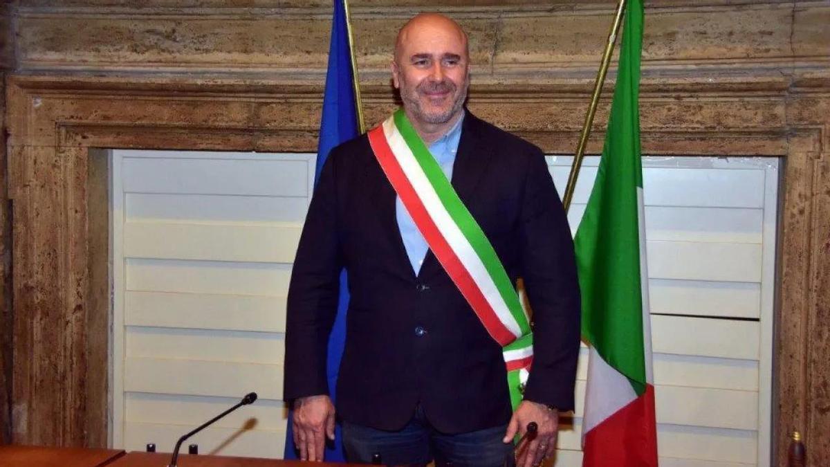Stefano Bandecchi, durante su toma de posesión como alcalde de Terni.