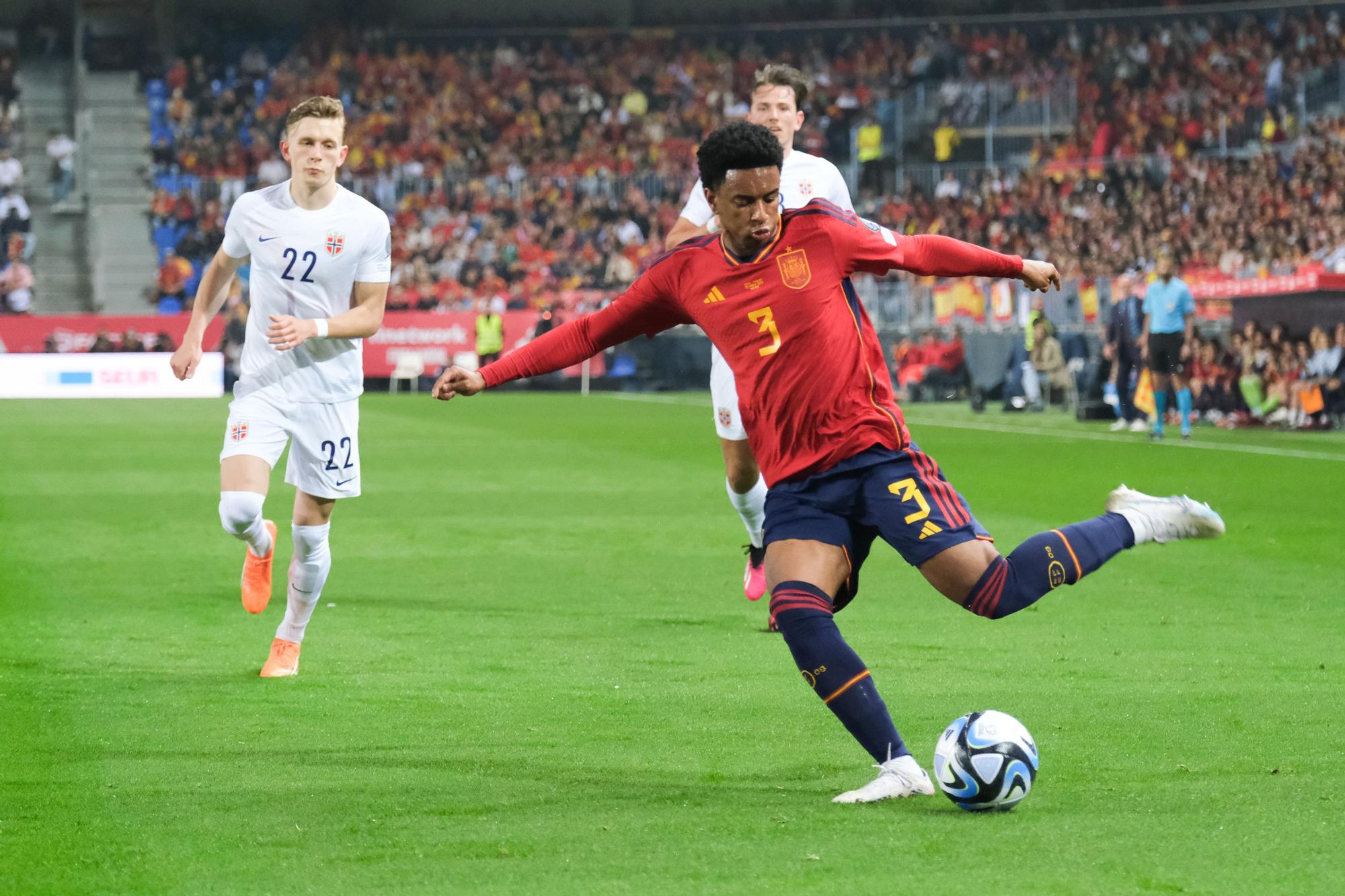 La Roja juega en Málaga contra Noruega, en imágenes