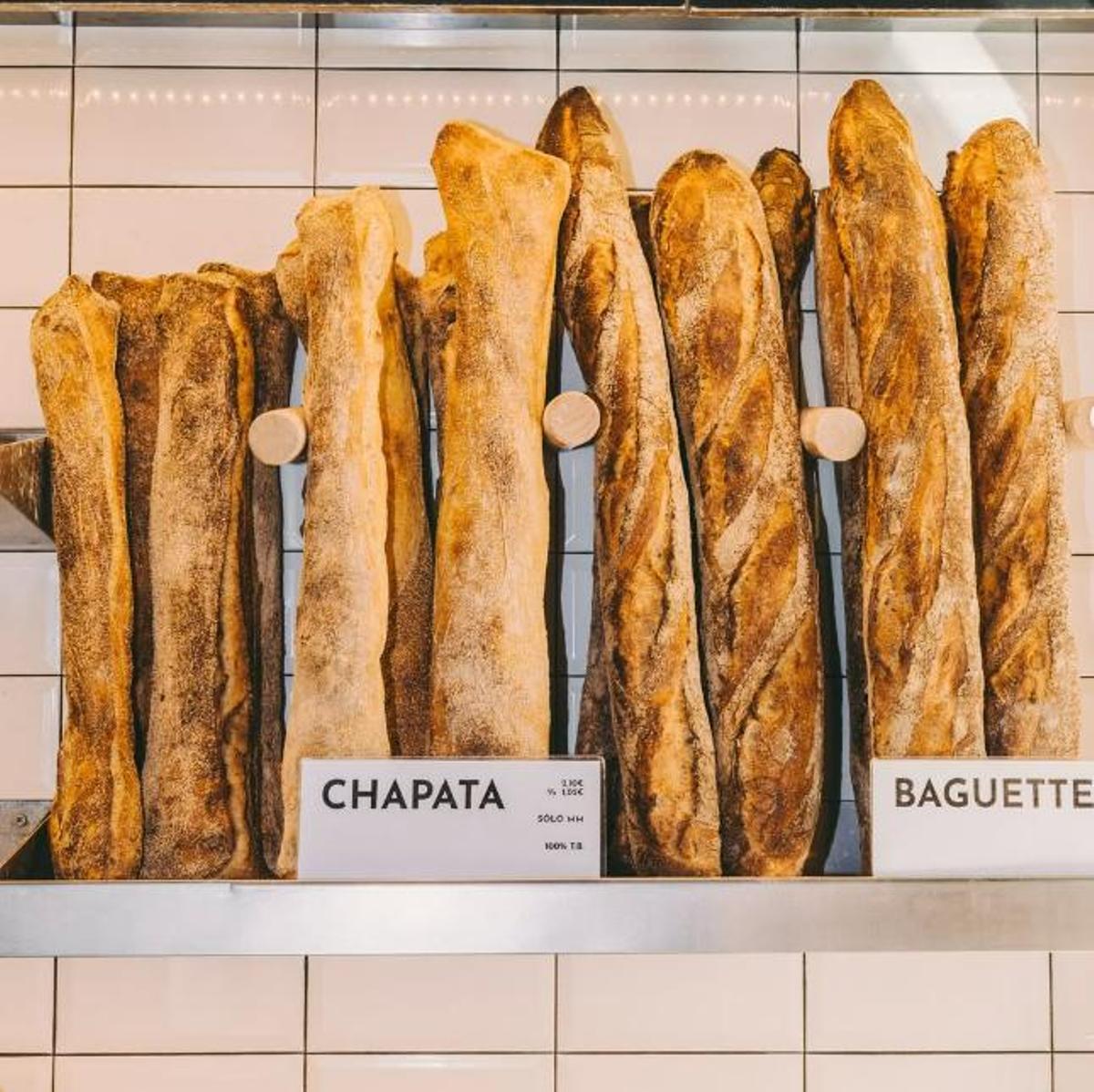 Pan chapata y baguette del obrador Panadarío.