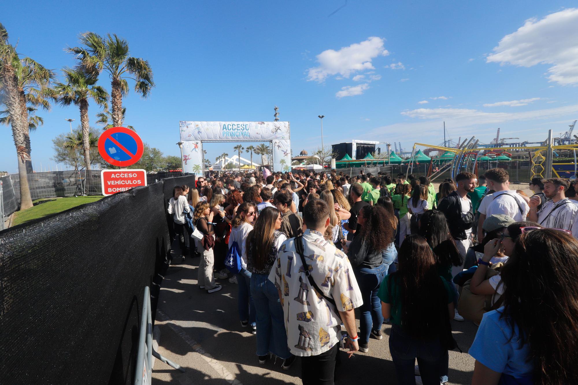 Búscate en las paellas universitarias de la Marina de València