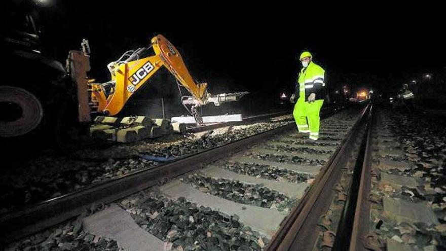 Una imagen de obras en el corredor a su paso por Castelló. | LEVANTE-EMV