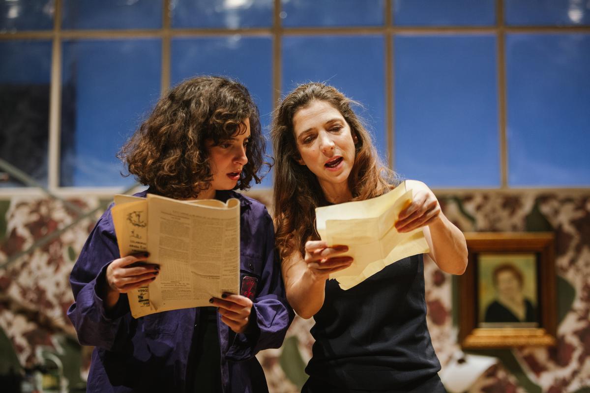 Alicia Armenteros y Anna Mayo, durante un instante de Yo solo quiero irme a Francia.