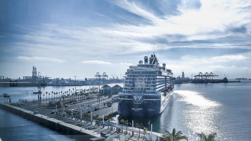 El Puerto de Las Palmas remata el Muelle Santa Catalina antes de la feria internacional de cruceros del Mediterráneo