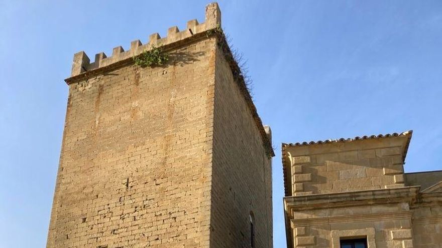 El torreón medieval Biota encierra muchas sorpresas para el visitante.