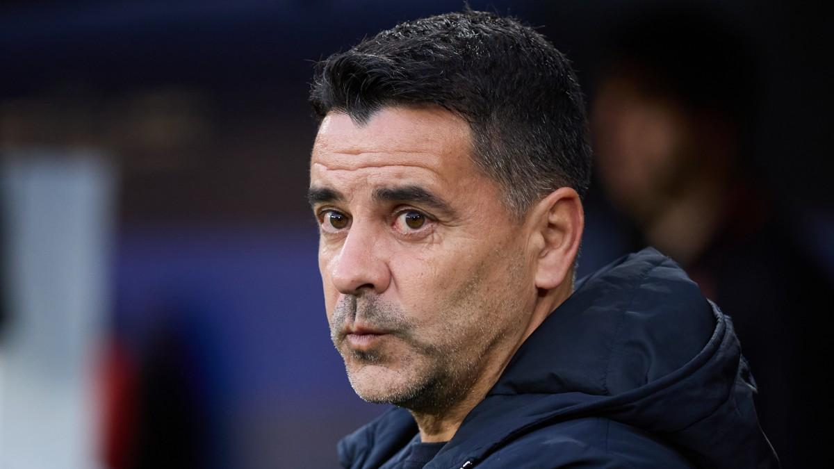 Míchel Sánchez, en la banda de El Sadar