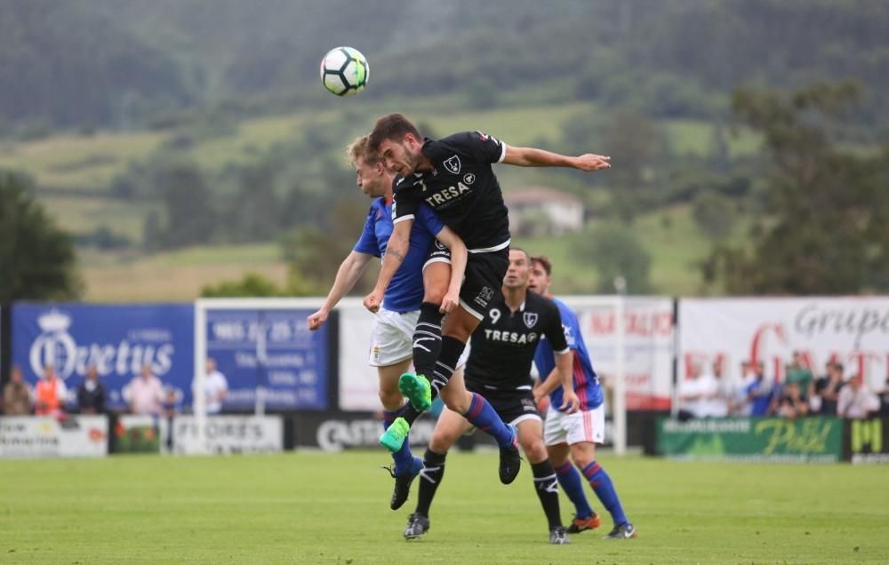 Amistoso de pretemporada Lealtad-Real Oviedo