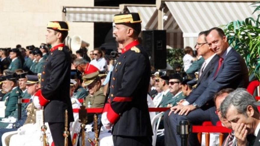 Entrega de medallas y condecoraciones de la Guardia Civil