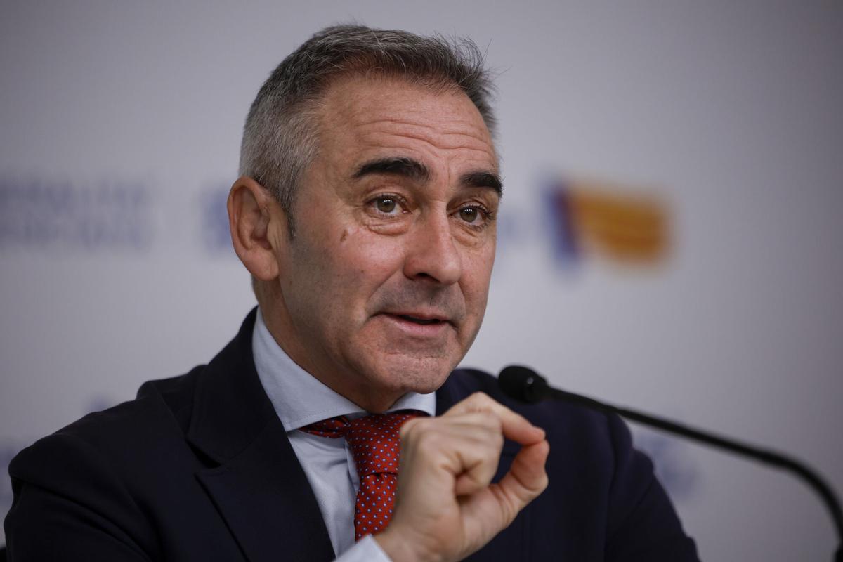 El portavoz de la Generalitat, Miguel Barrachina, este viernes tras el pleno del Consell.