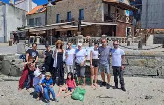 El «Colillatón» regresa a Arousa tras la retirada de 900 unidades el año pasado