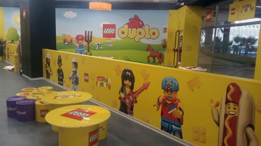 LEGO®  inaugura una ludoteca en Aqua Multiespacio