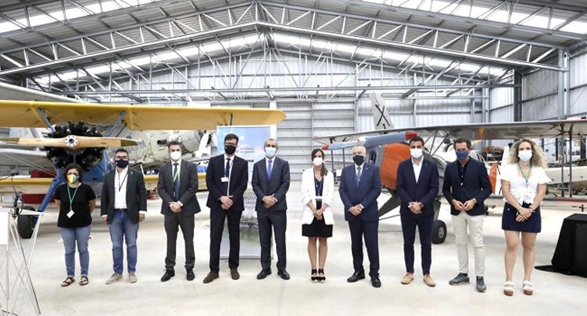 firma del acuerdo para la creación de un Hub aeronautico Sabadell