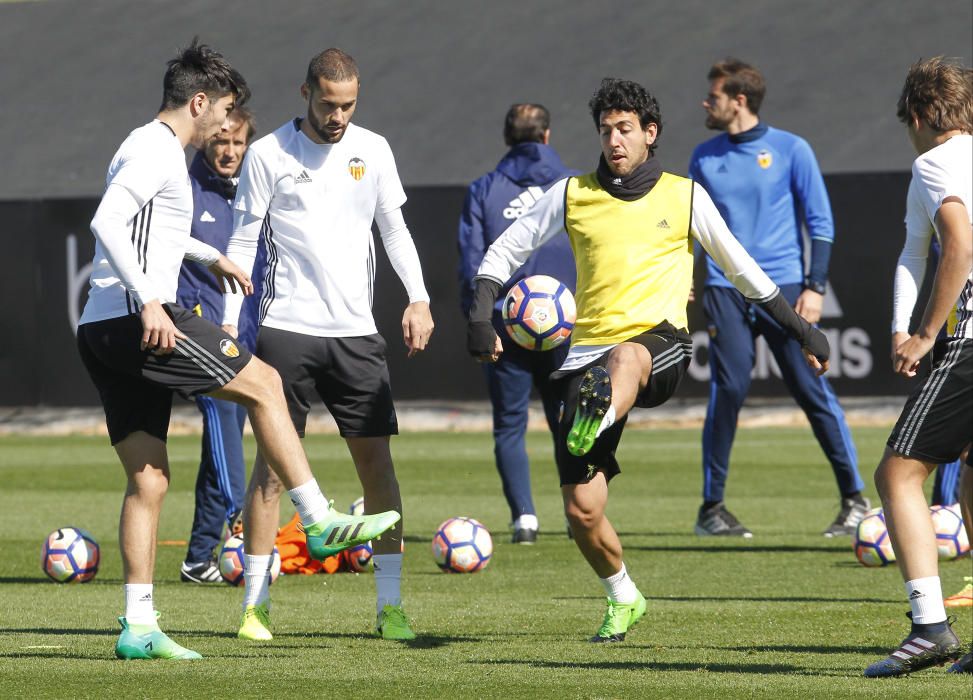 El entrenamiento del Valencia CF, en imágenes