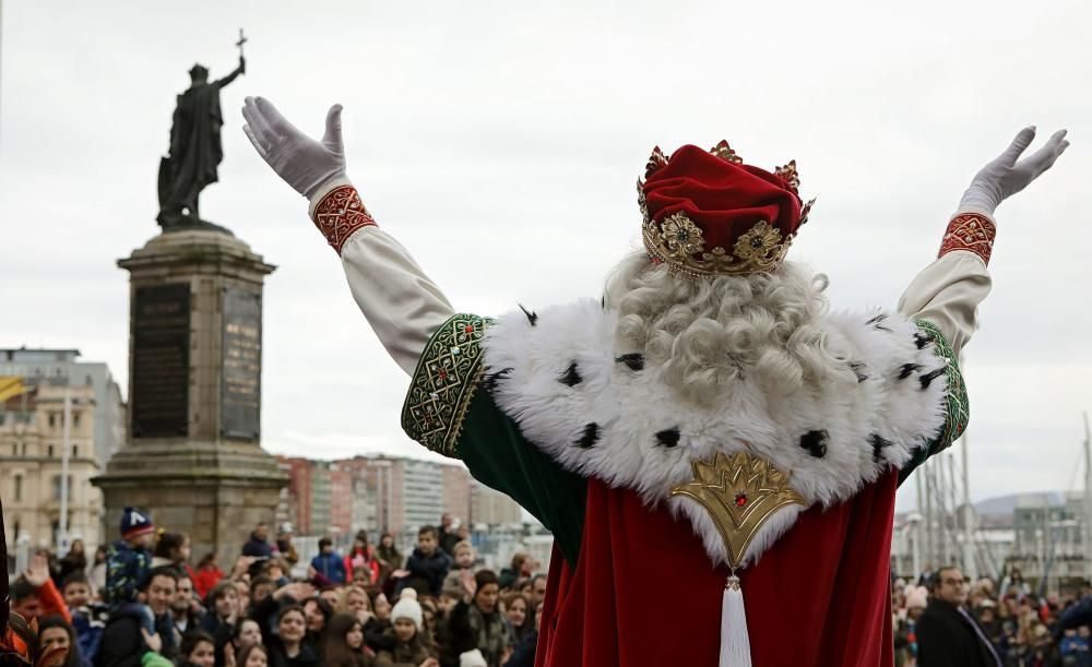 Los Reyes Magos llegan a Gijón