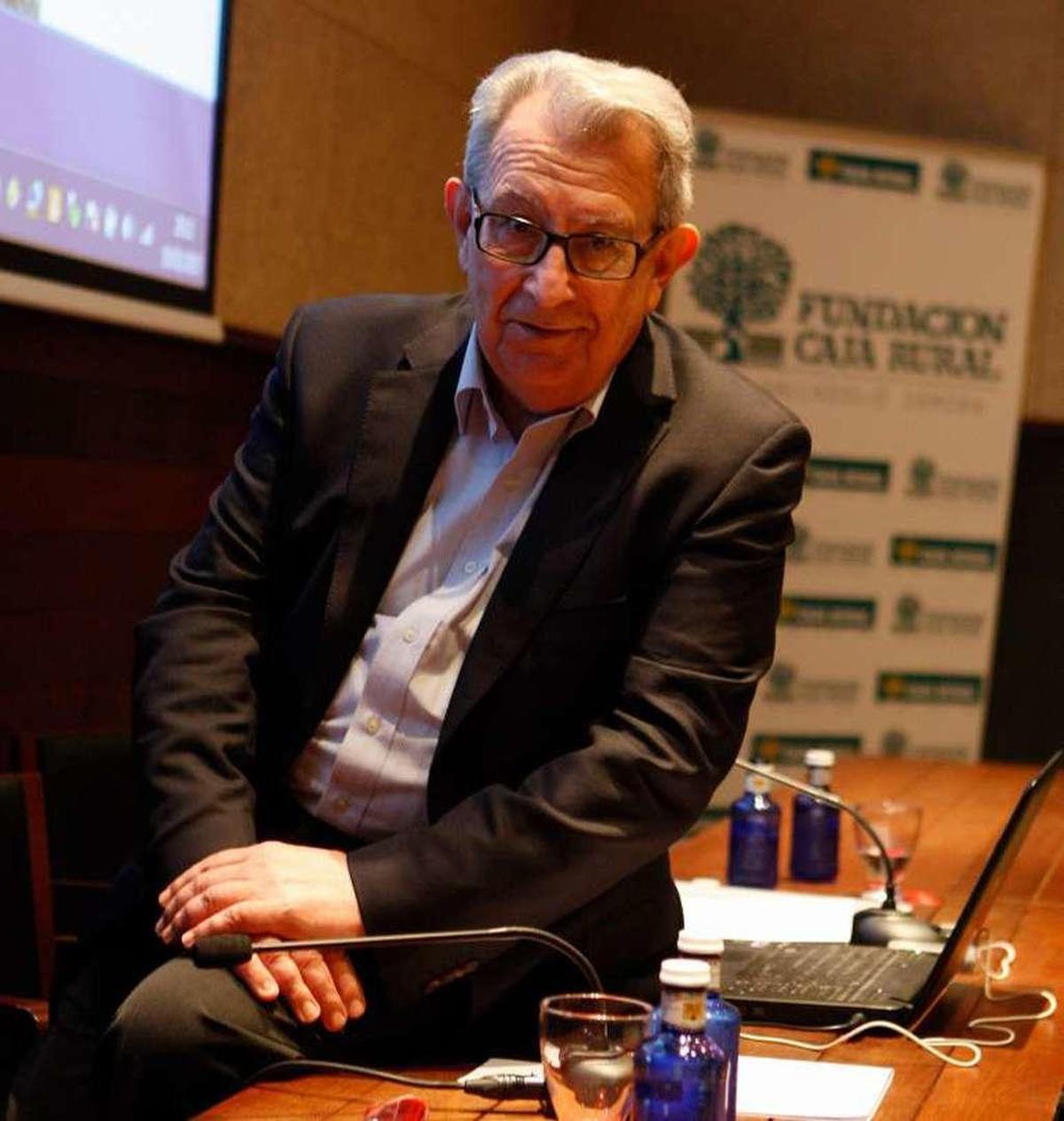 Alberto López Echevarrieta, en el Museo Etnográfico.