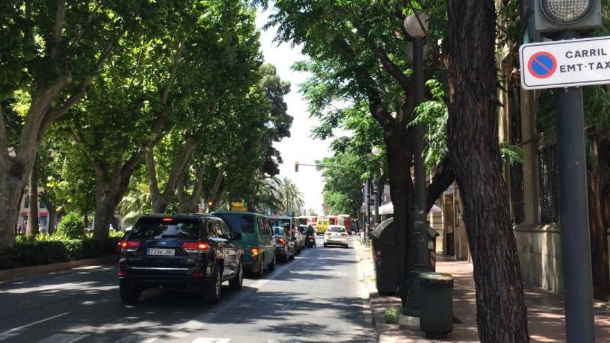 Los bares ven un desastre la medida del carril bus pero los taxistas y los aparcamientos públicos la celebran