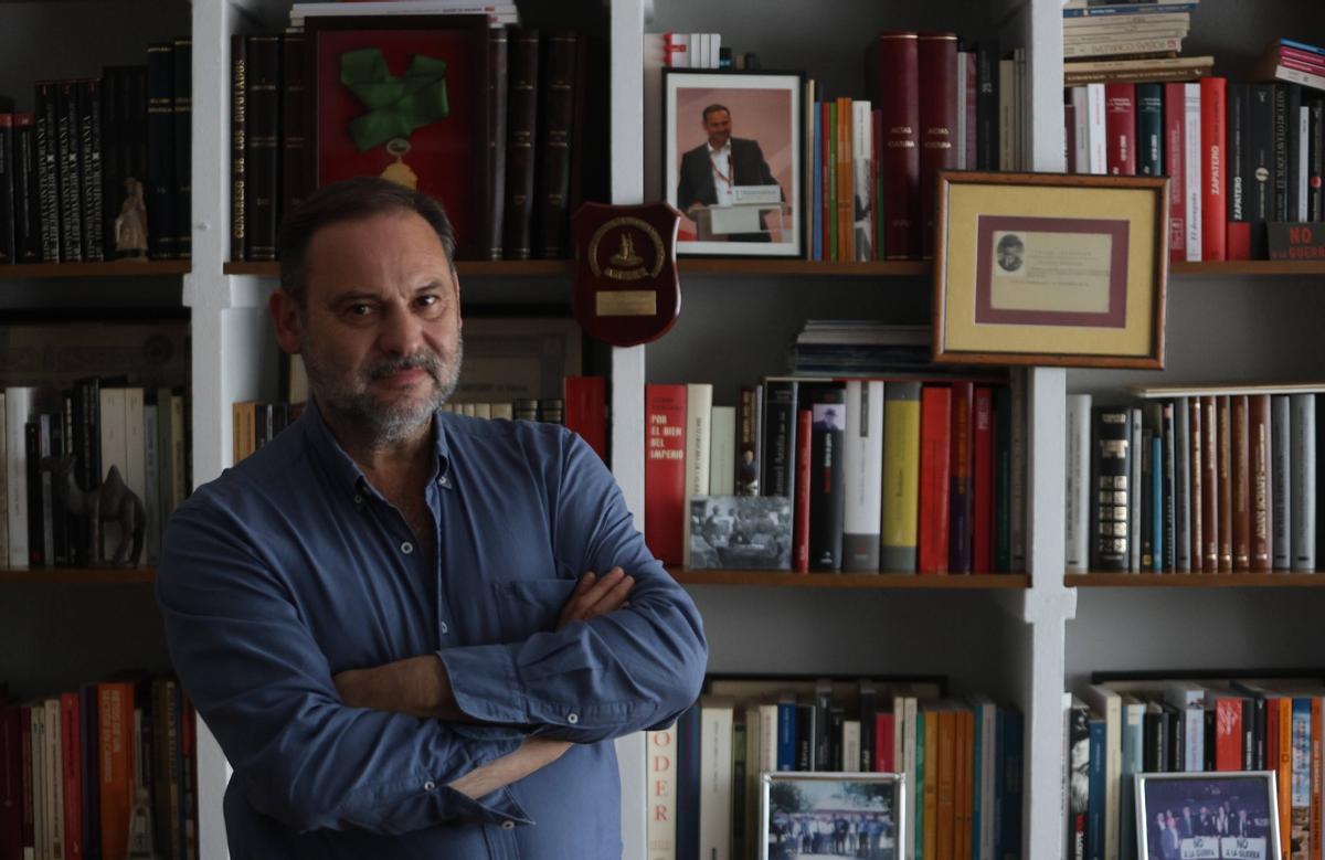 El exministro José Luis Ábalos, en su casa, en una foto reciente.