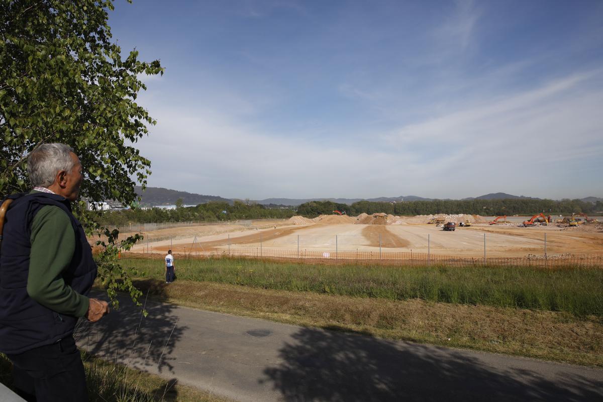Despliegue y avance de las obras de Amazon en la parcela de Bobes