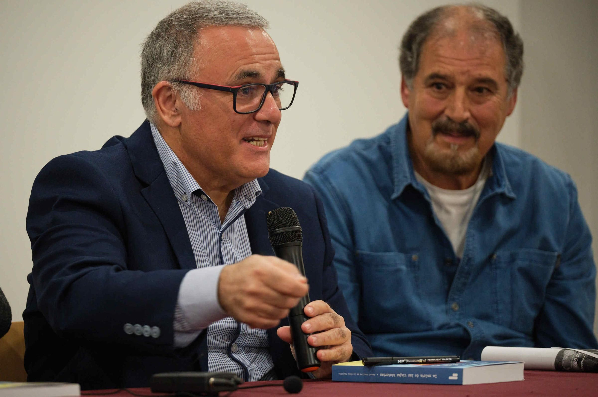 Presentación del libro de Víctor Alonso sobre la lucha canaria.