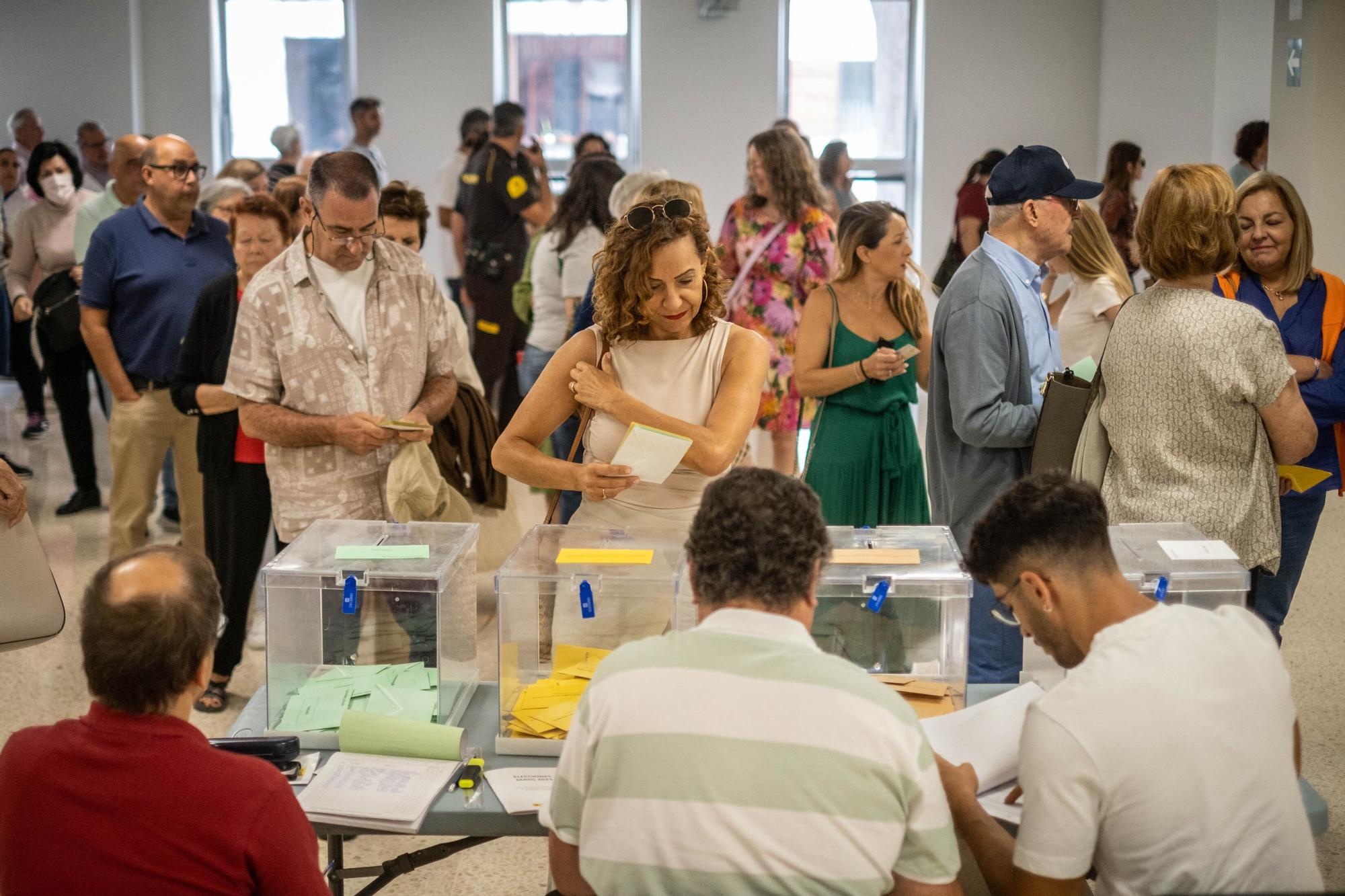 Jornada electora en Santa Cruz de Tenerife