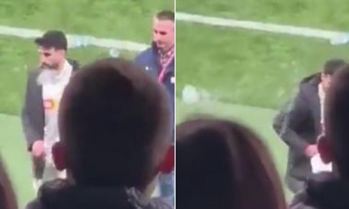 Momento en el que una de las botellas impacta y rebota en la cara del jugador