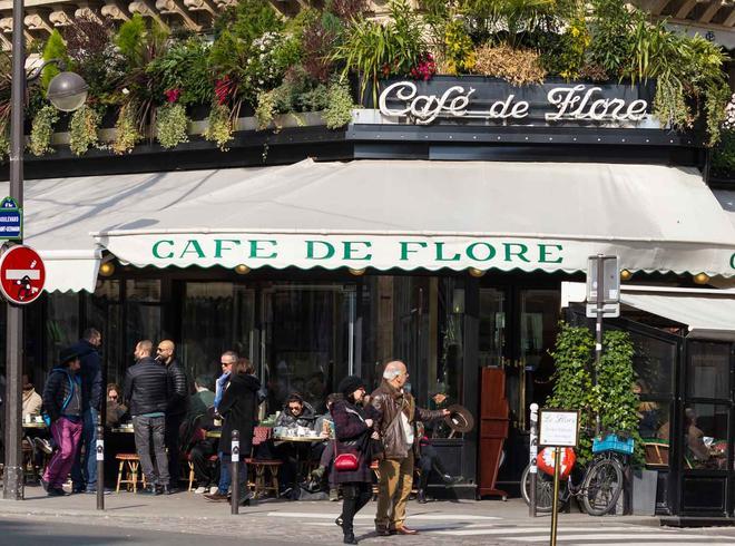 El famoso local Cafe de Flore, en París