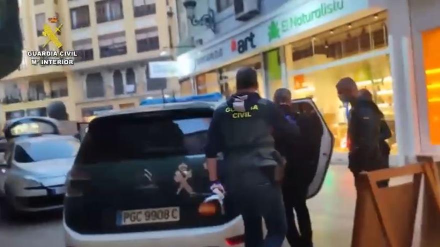 Desmantelados en València dos narcopisos que importaban la droga Alfa-PiHP desde Países Bajos