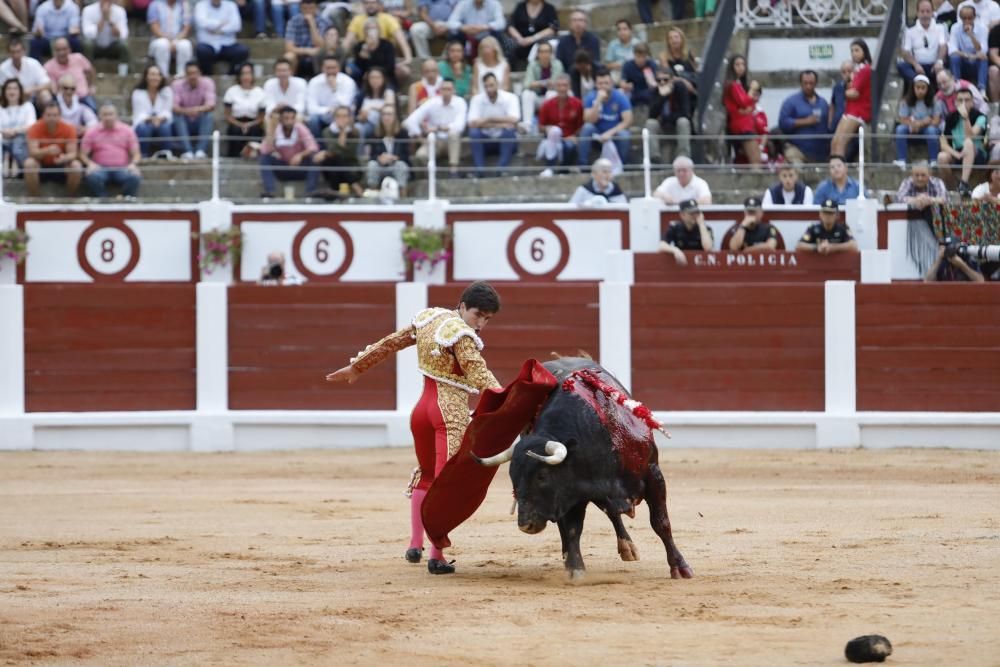 Segunda corrida de toros en El Bibio